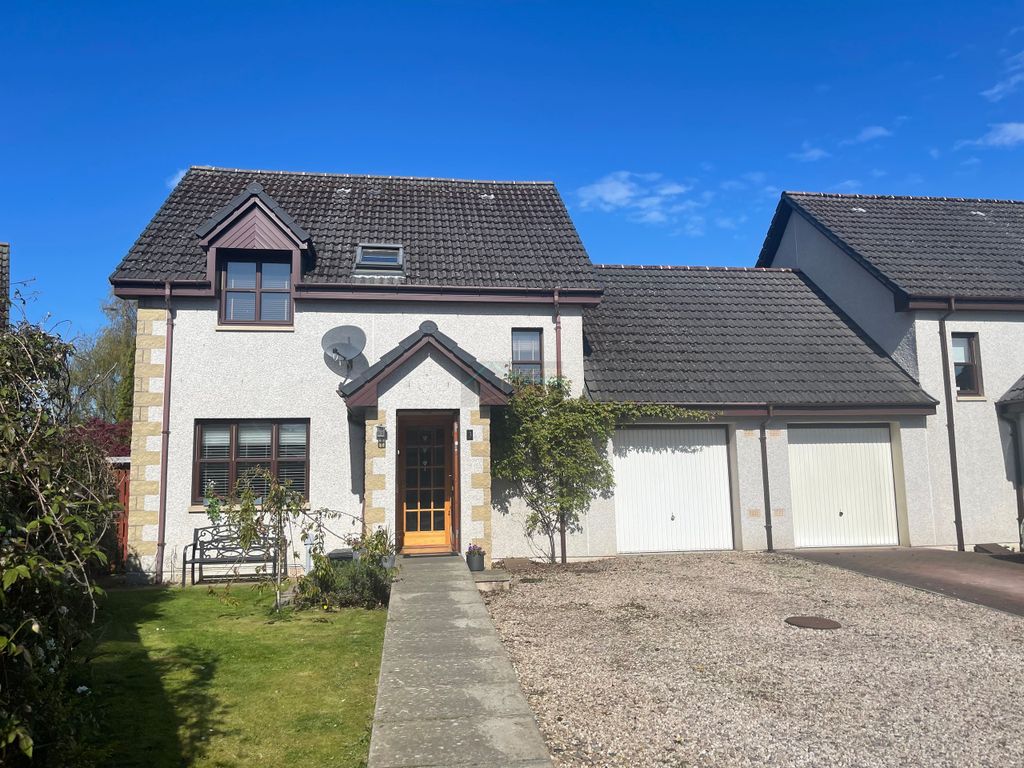 3 bed link detached house for sale in Knockomie Gardens, Forres IV36, £