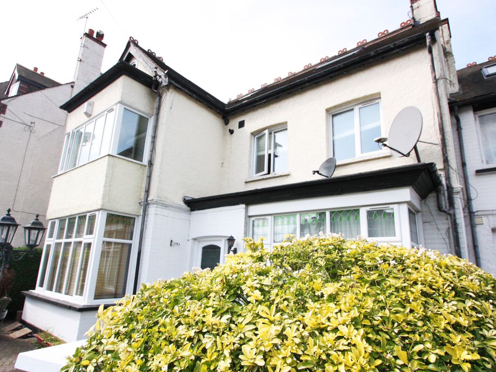 8 bed semidetached house for sale in Kendall Avenue, Sanderstead