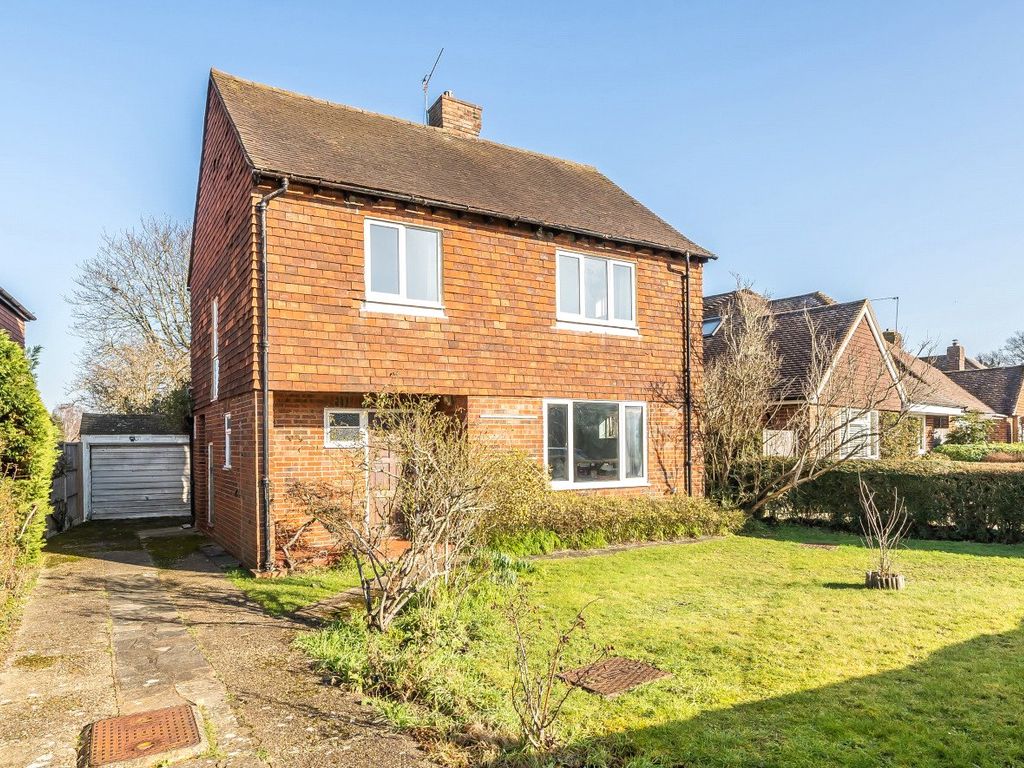 3 bed detached house for sale in Burpham, Guildford, Surrey GU1, £