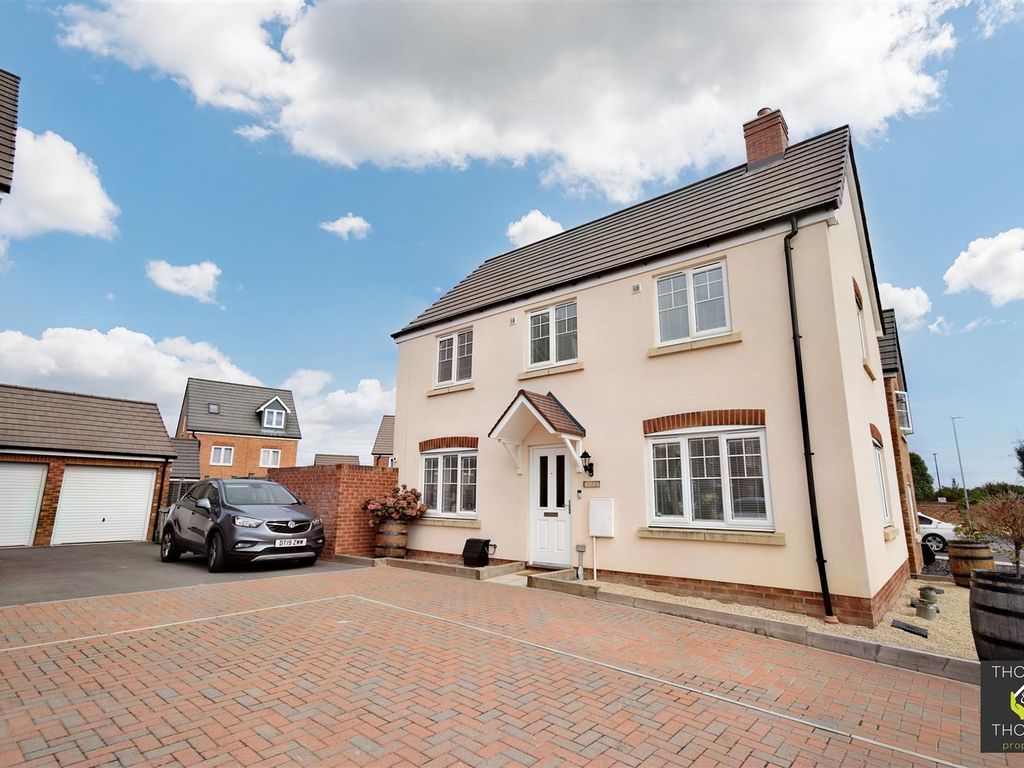 3 bed detached house to rent in Twigworth Way, Longford, Gloucester GL2