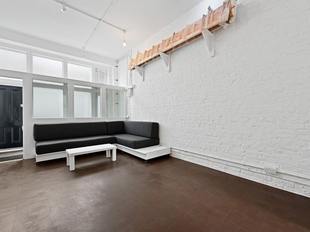 Studio to rent in Blythe Road, London W14, £1,603 pcm Zoopla