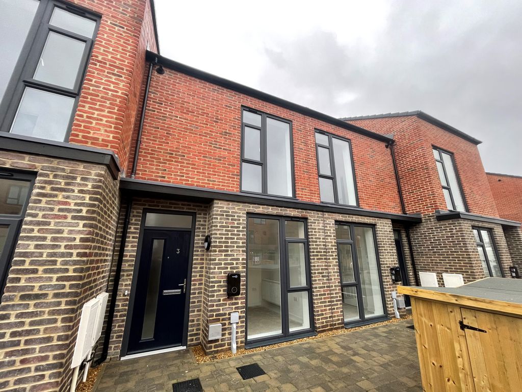 2 bed town house to rent in Westgate, Rotherham S60 Zoopla