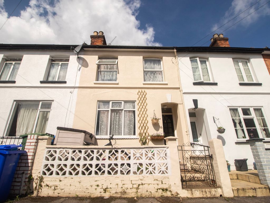 3 bed terraced house for sale in Cavendish Road, Aldershot GU11 Zoopla