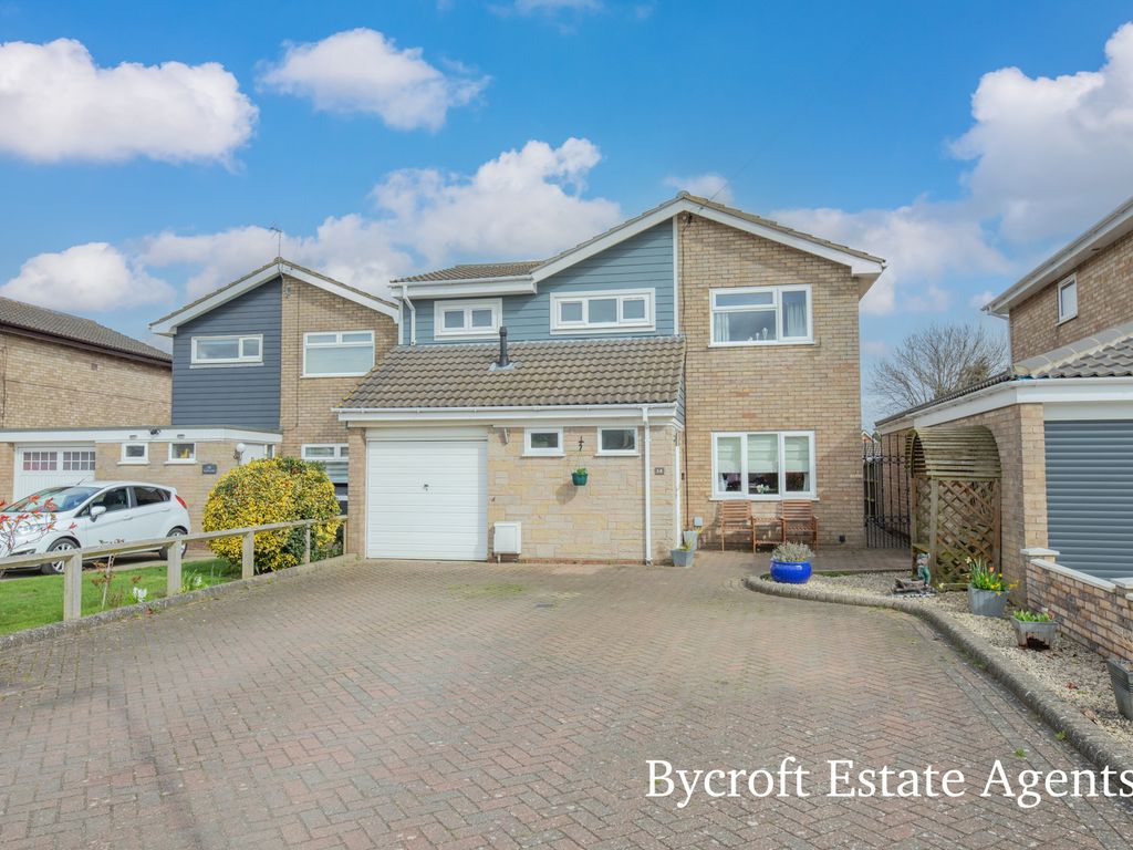 4 bed detached house for sale in Mallard Way, Bradwell, Great Yarmouth NR31, £375,000 Zoopla