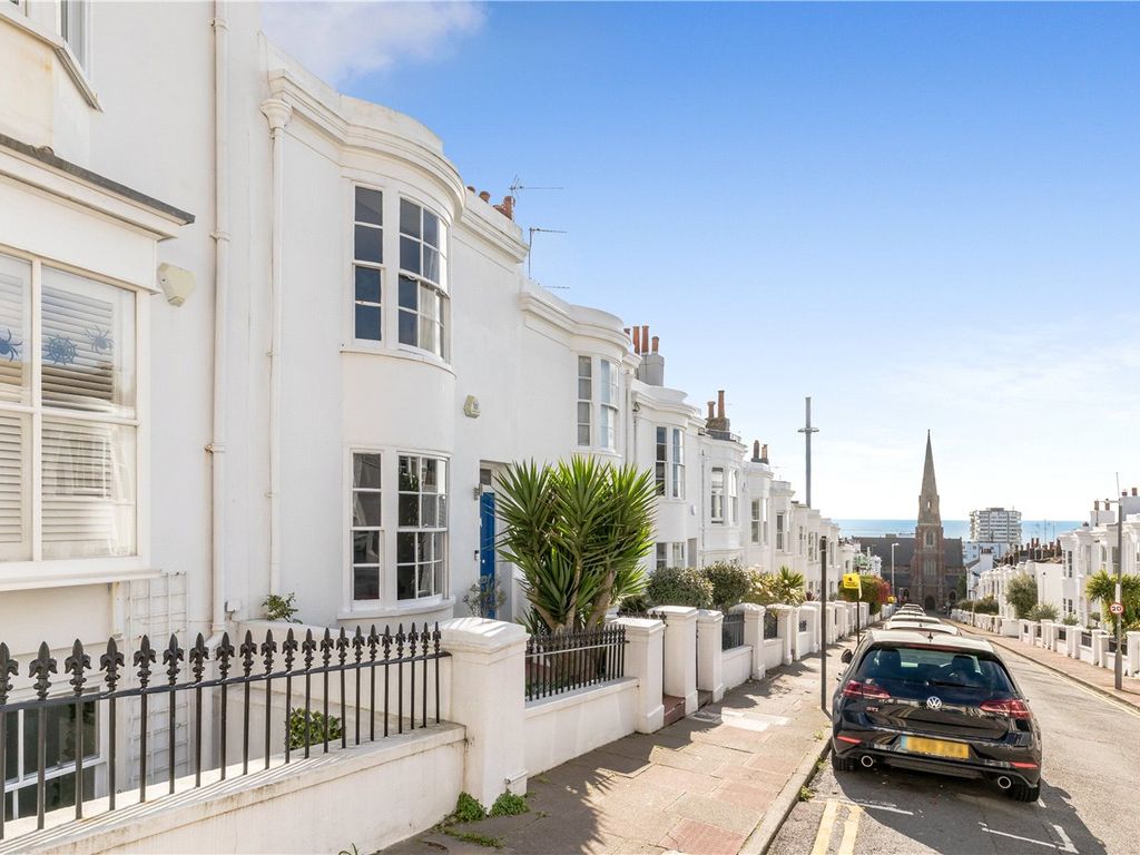 2 bed terraced house for sale in Victoria Street, Brighton, East Sussex