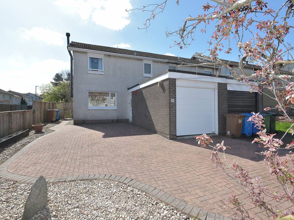 3 bed semidetached house for sale in Camps Rigg, Carmondean