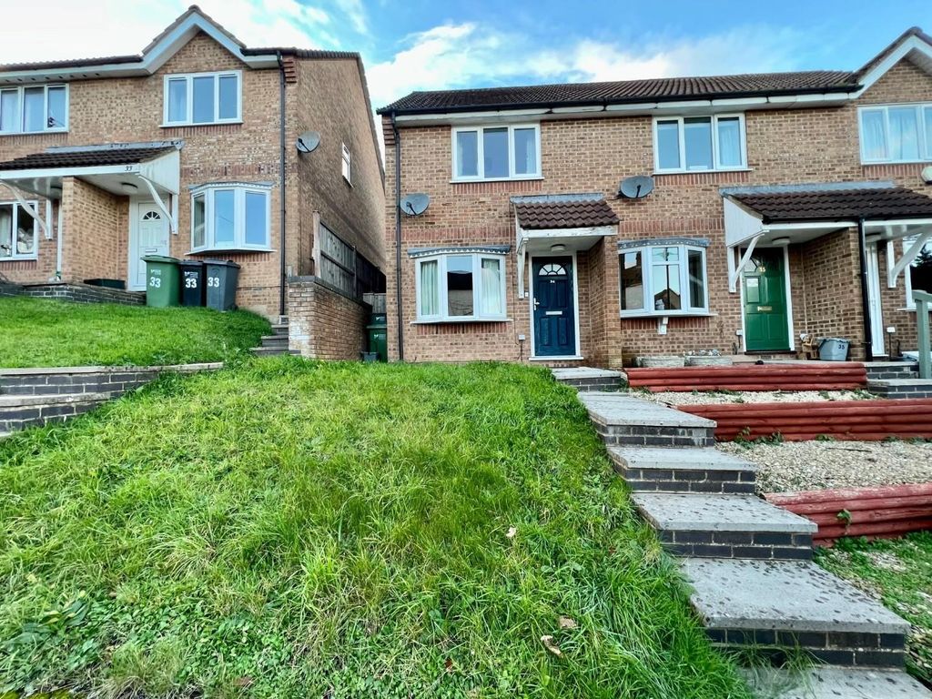 2 bed end terrace house for sale in Union Street, Dursley GL11, £