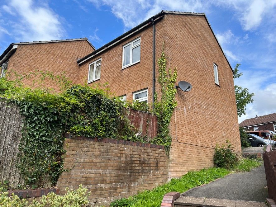 2 bed end terrace house for sale in 8 Bourne Close, Efford, Plymouth
