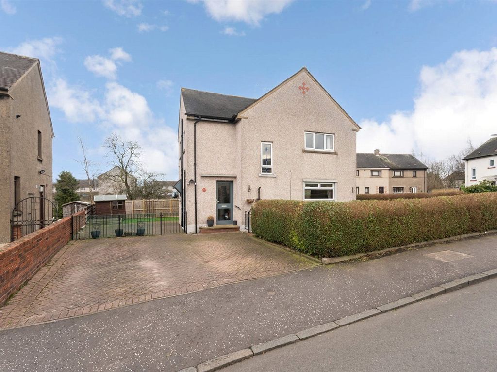 3 bed semidetached house for sale in Glenhead Avenue, Coalsnaughton, Tillicoultry