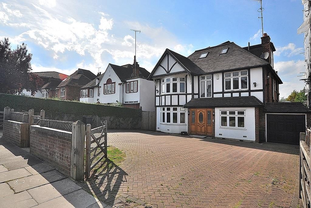 Nether Street, London N12  