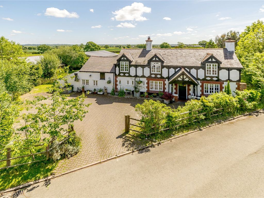 4 bed detached house for sale in Bowling Bank, Wrexham, Wrexham County