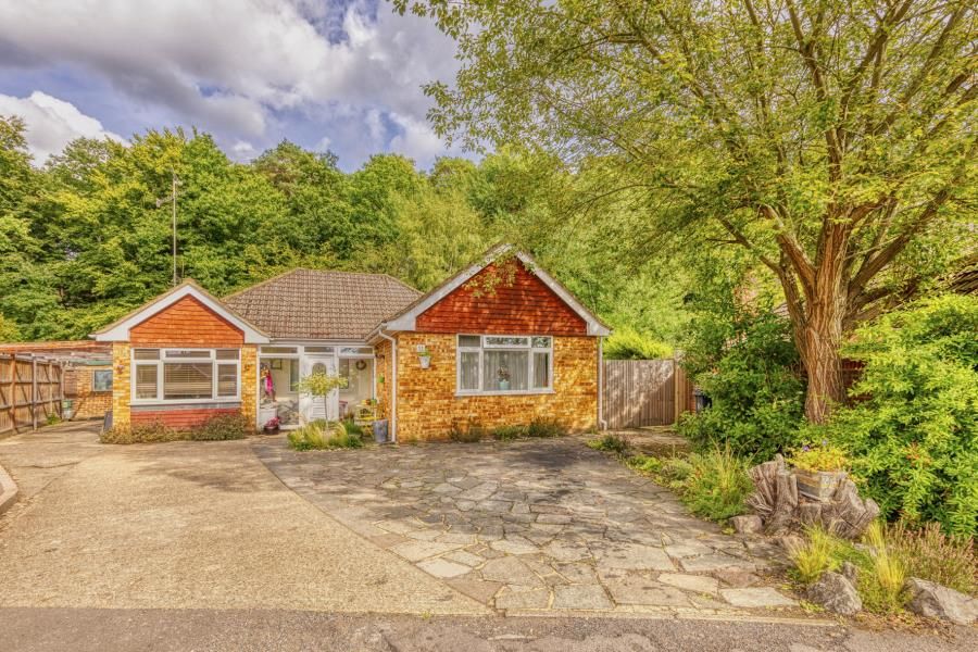 4 bed bungalow for sale in Ramsay Road, Windlesham GU20 Zoopla