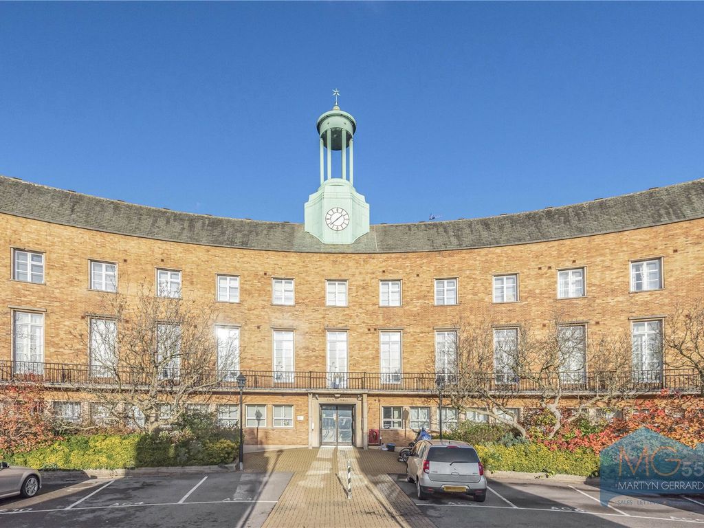 Aldermen Court, 4 Constable Close, Friern Barnet, London N11  