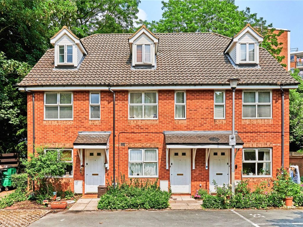 1 bed flat to rent in Burghley Hall Close, Wimbledon, London SW19 Zoopla