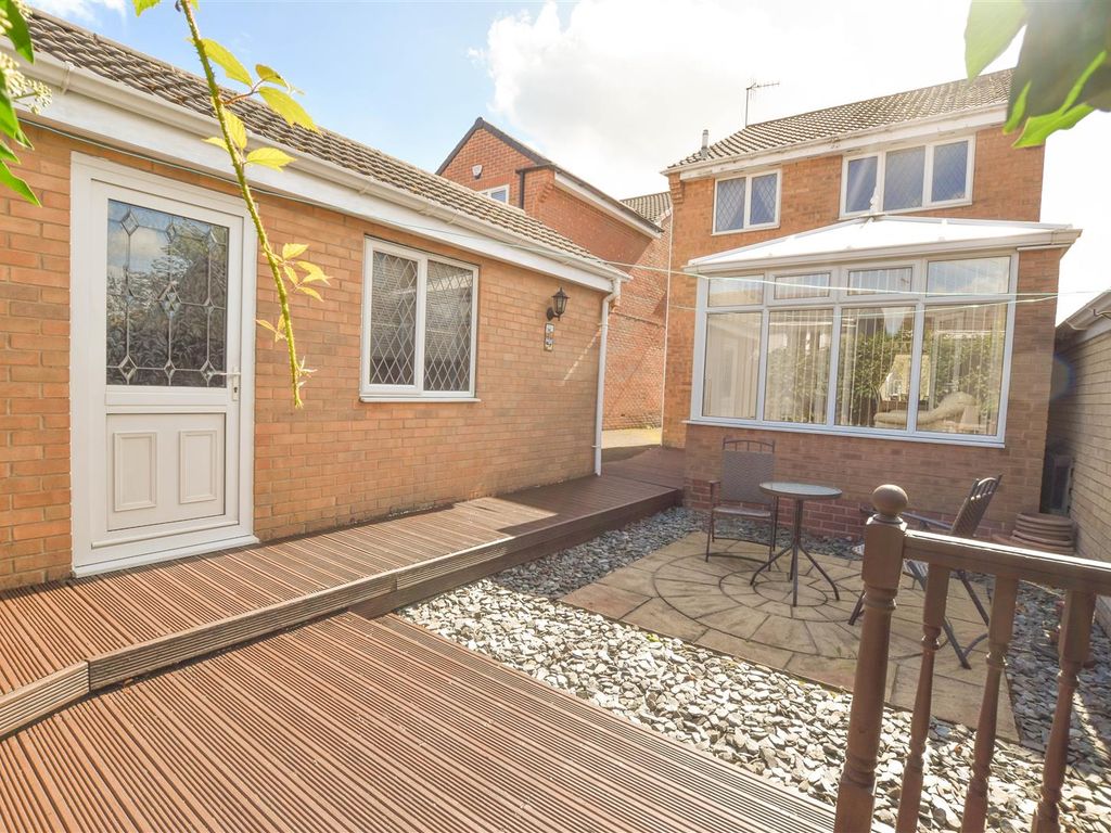 3 bed detached house for sale in Watermeade, Eckington, Sheffield S21