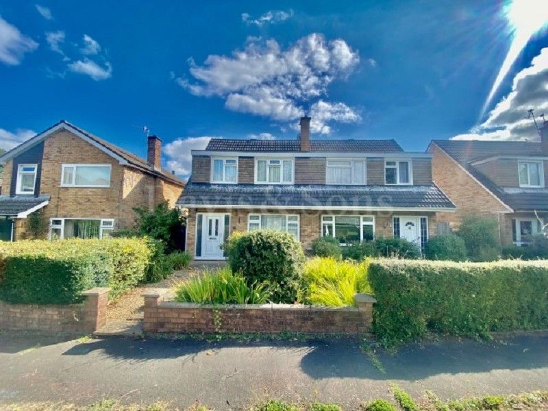 3 bed semidetached house for sale in Pilton Vale, Malpas, Newport
