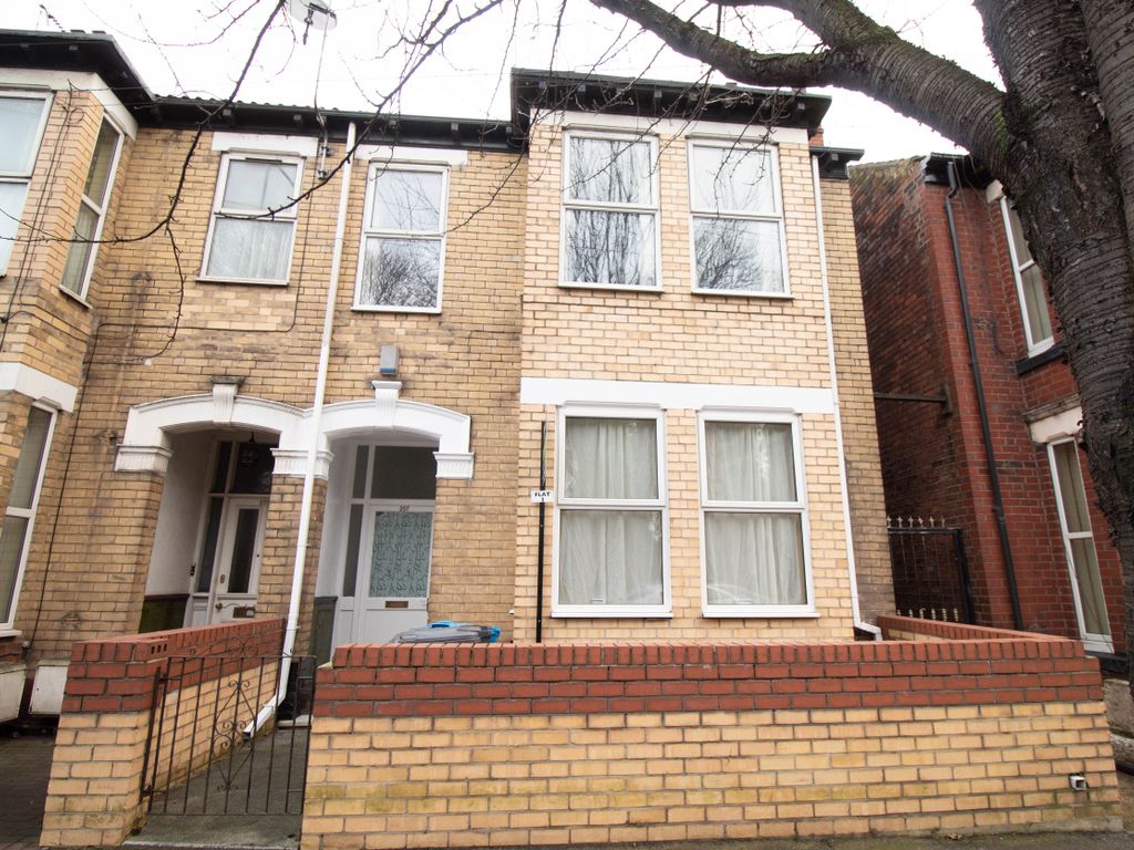 2 bed flat to rent in Spring Bank West, Hull HU3 Zoopla