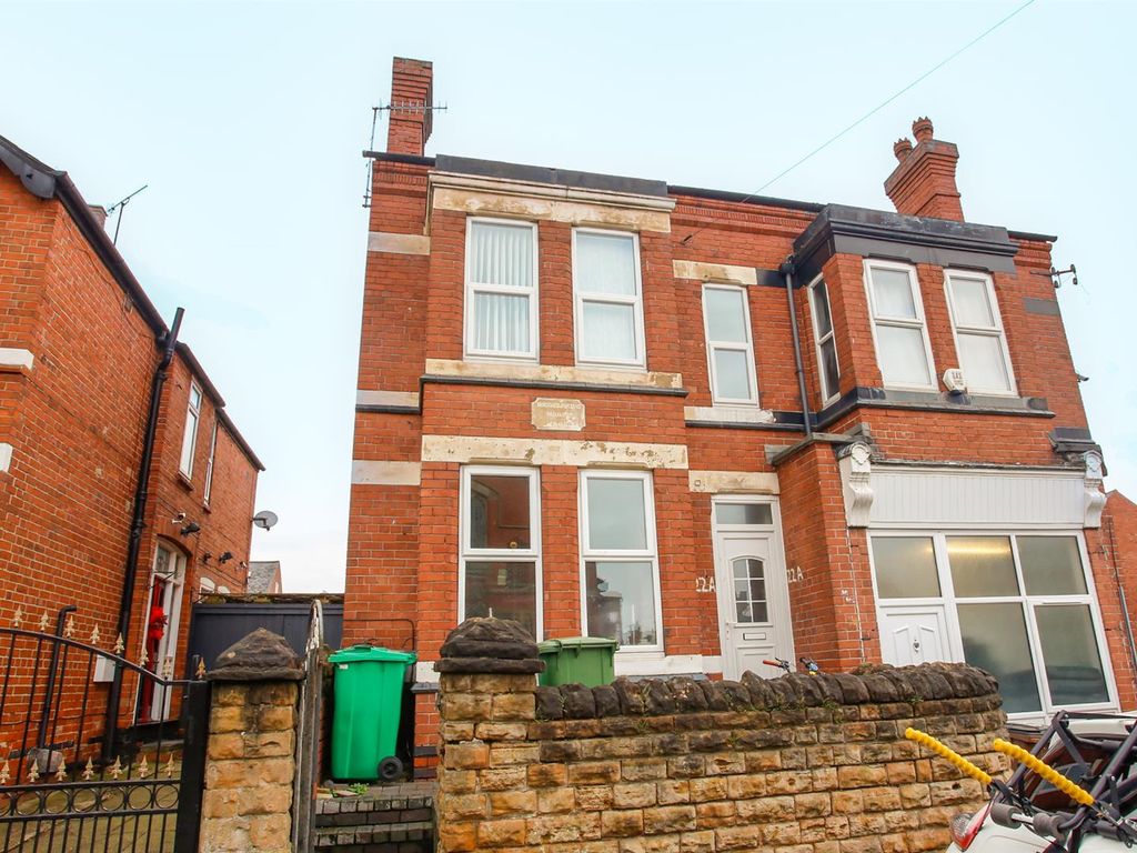 4 bed semidetached house for sale in Broomhill Road, Bulwell