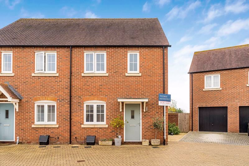 3 bed semidetached house for sale in Sedgefield, Bicester OX26 Zoopla