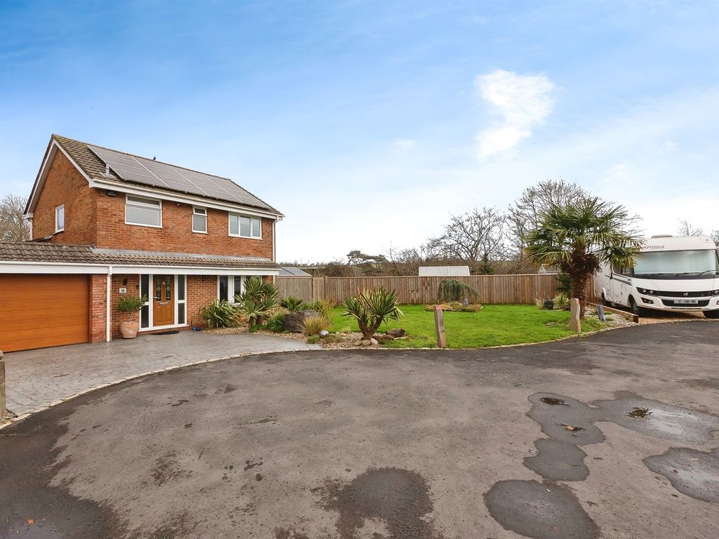 4 bed detached house for sale in Pullin Court, Oldland Common, Bristol