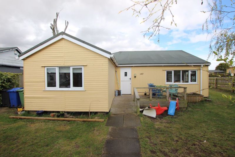 3 bed property for sale in Humberston Fitties, Humberston, Grimsby DN36