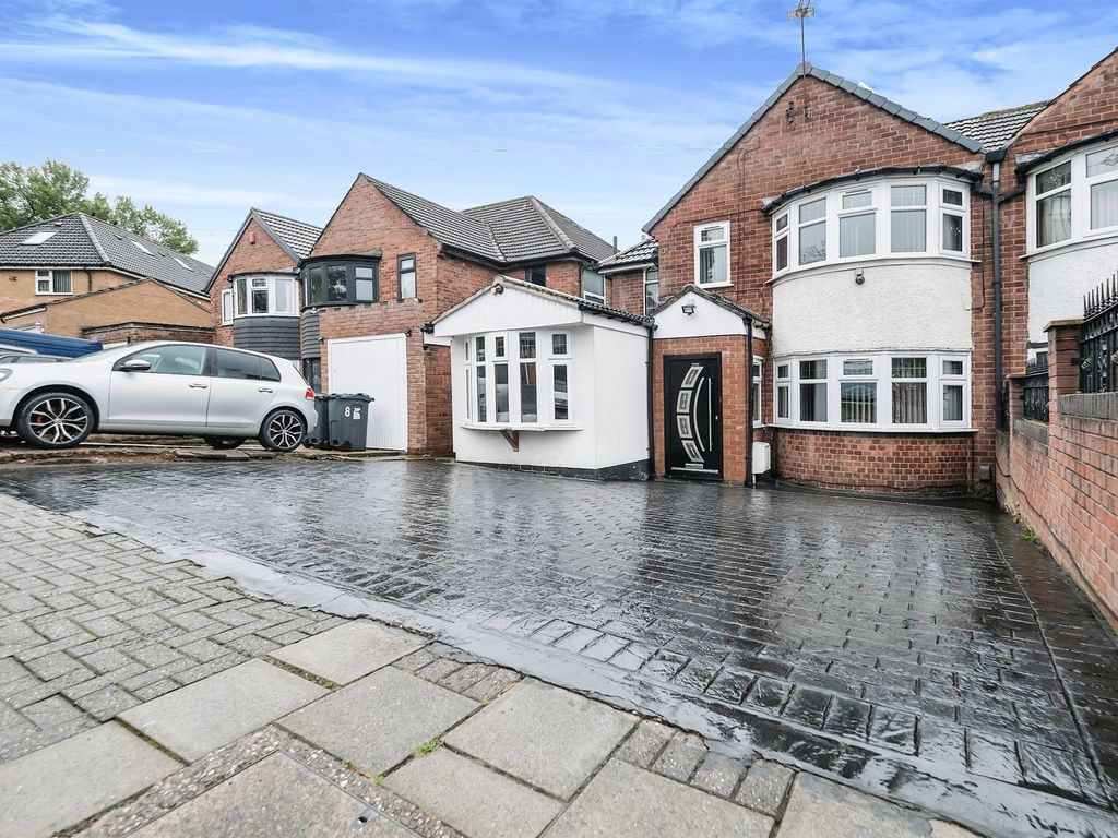 4 bed detached house for sale in Grestone Avenue, Handsworth Wood