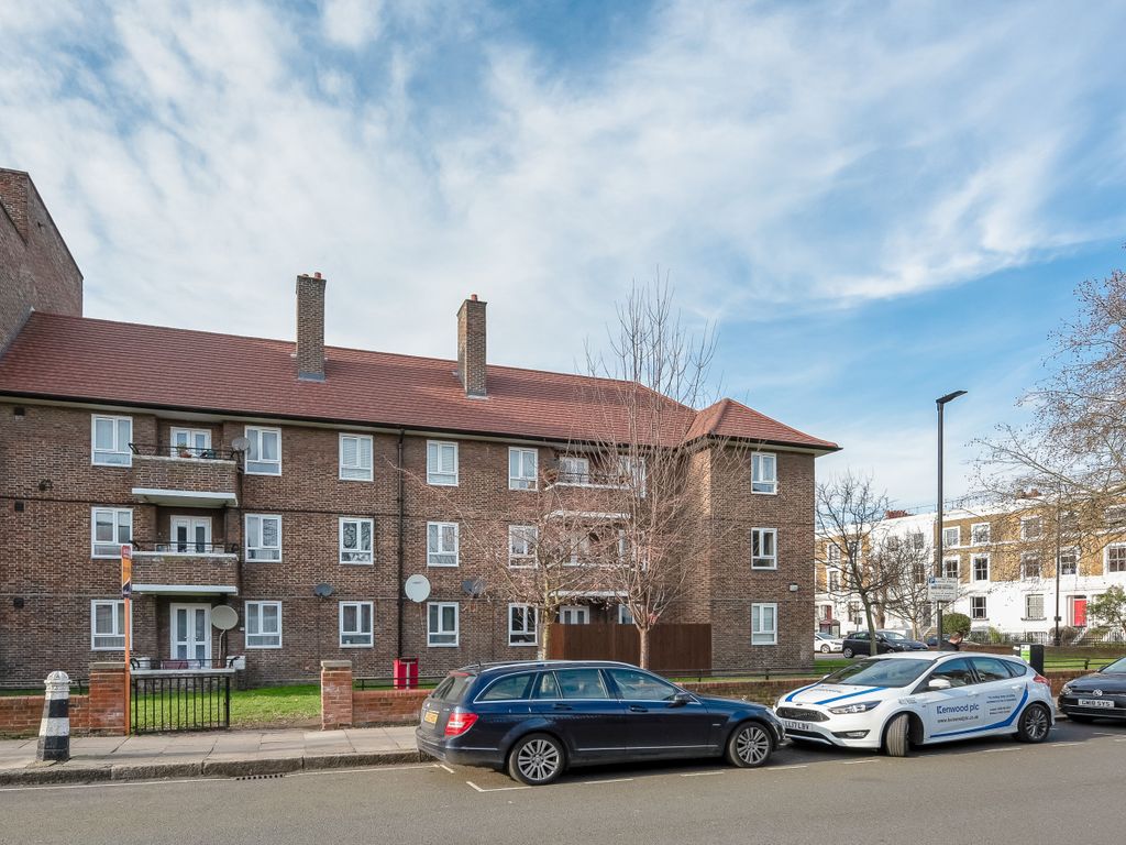 Sw8 1pp 4 bed flat to rent in Carroun Road, London SW8 - Zoopla