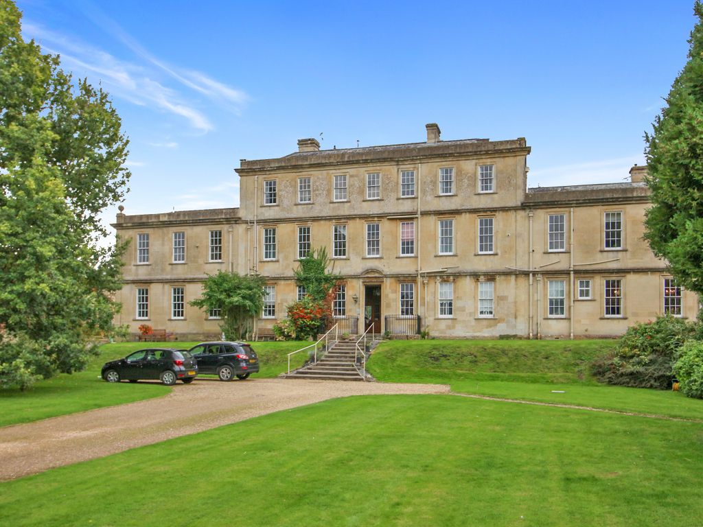 3 bed flat for sale in Portway, Warminster BA12, £235,000 Zoopla