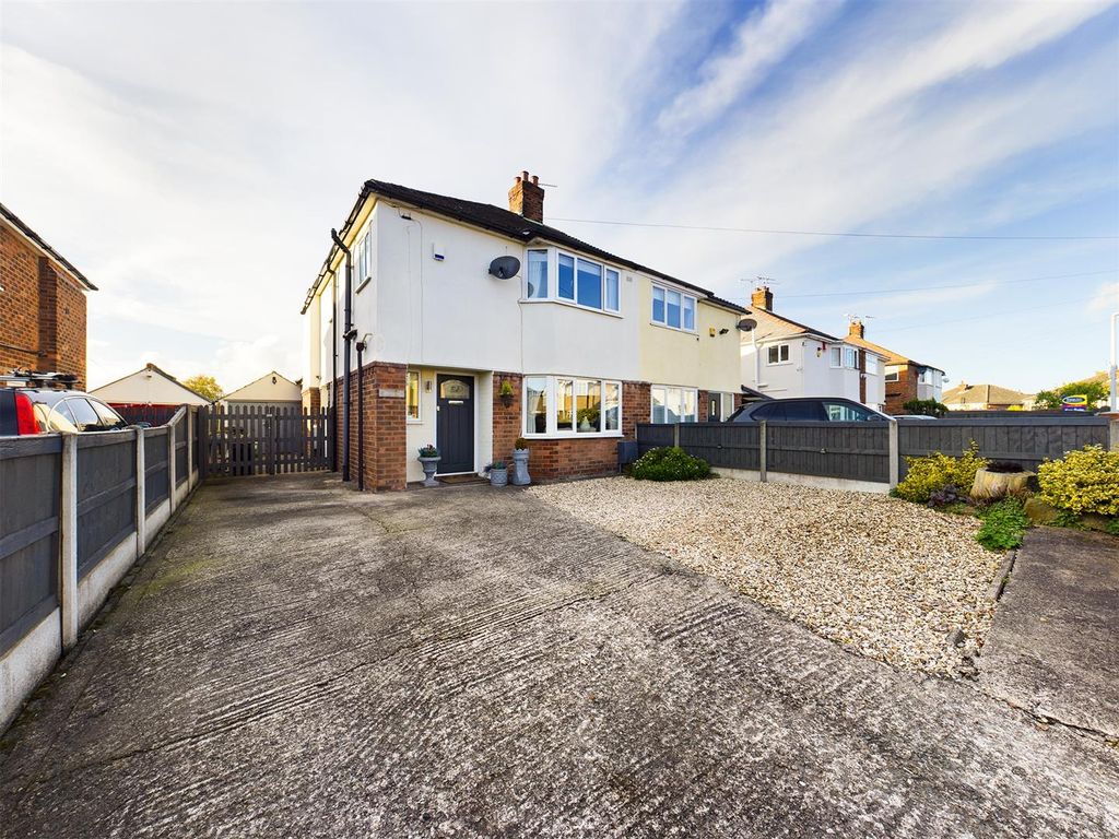 3 bed semidetached house for sale in Sandringham Road, Wrexham LL11