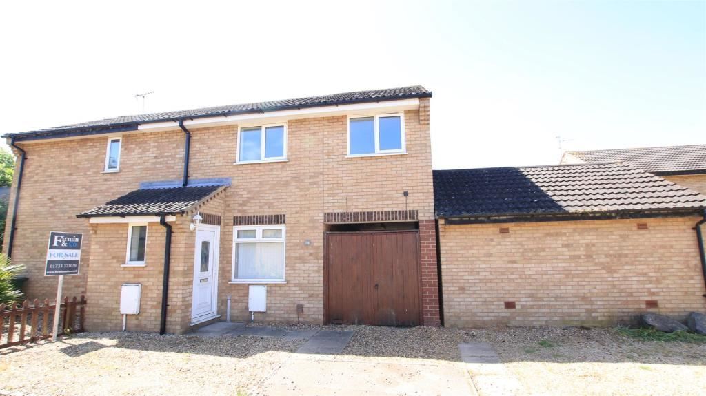 4 bed semidetached house for sale in Swale Avenue, Peterborough PE4