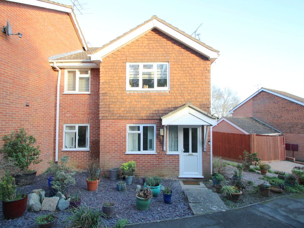 2 bed for sale in Felthorpe Close, Lower Earley, Reading RG6