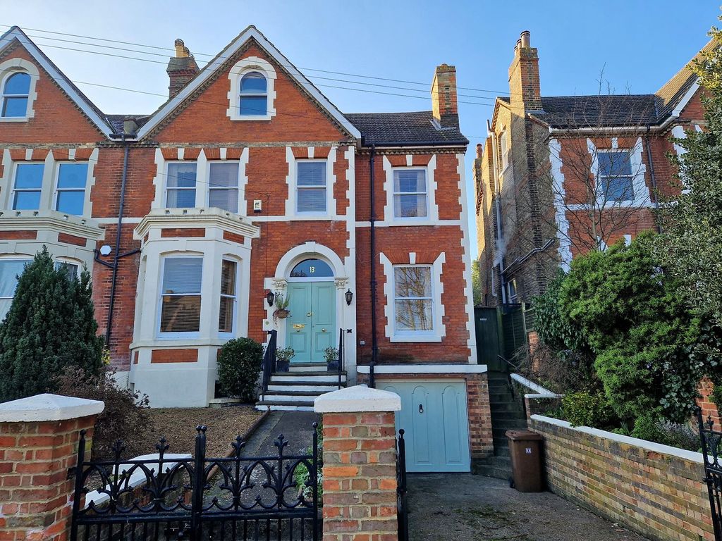 7 bed semidetached house for sale in King Edward Road, Rochester ME1