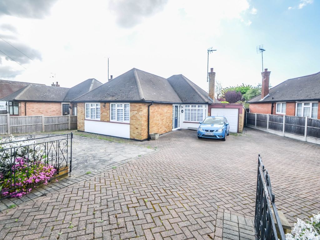 3 bed detached bungalow for sale in Woodgrange Drive, SouthendOnSea