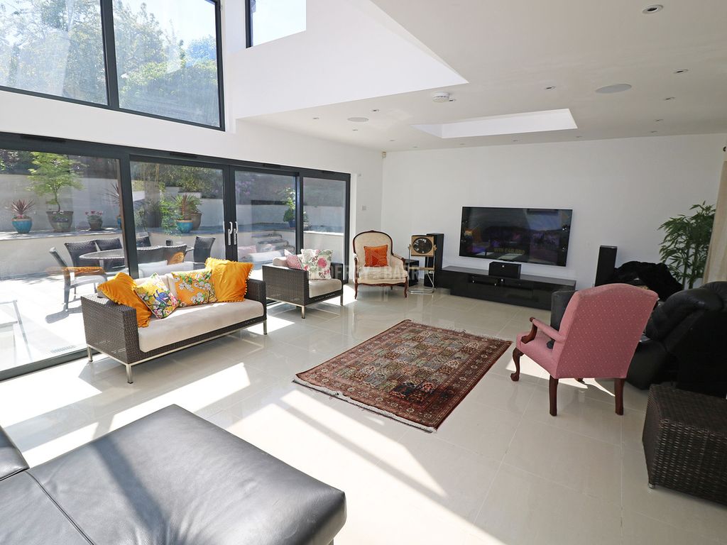 4 bed detached house for sale in Hill, London NW7 Zoopla