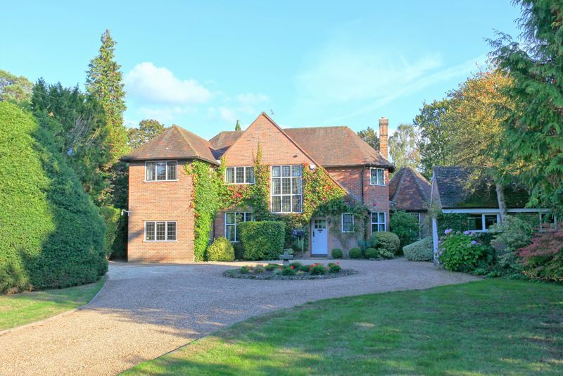 5 bed detached house for sale in Windsor Road, Gerrards Cross SL9 Zoopla