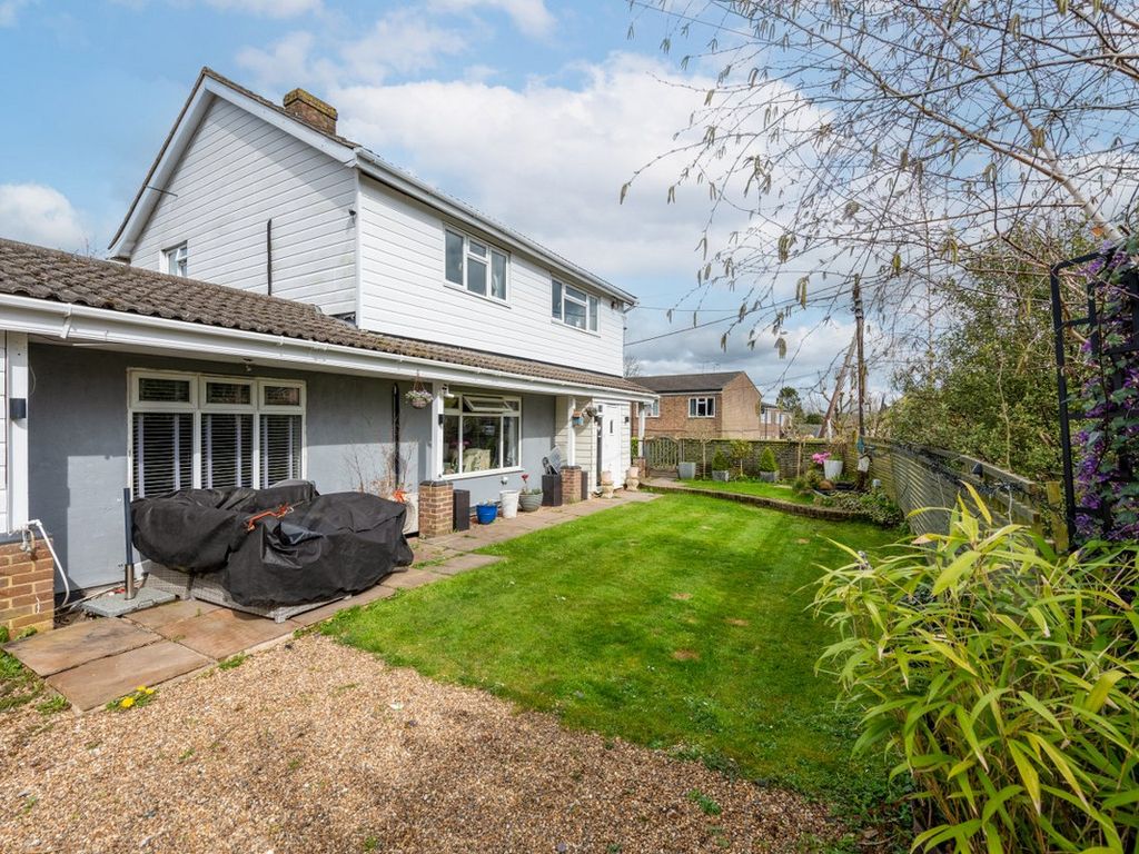 5 bed detached house for sale in Crossways, Westerham TN16, £775,000 Zoopla