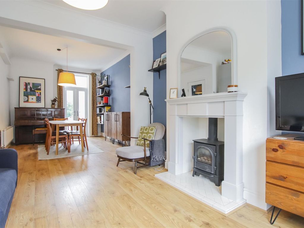 4 bed property for sale in Claremont Road, Salford M6 Zoopla