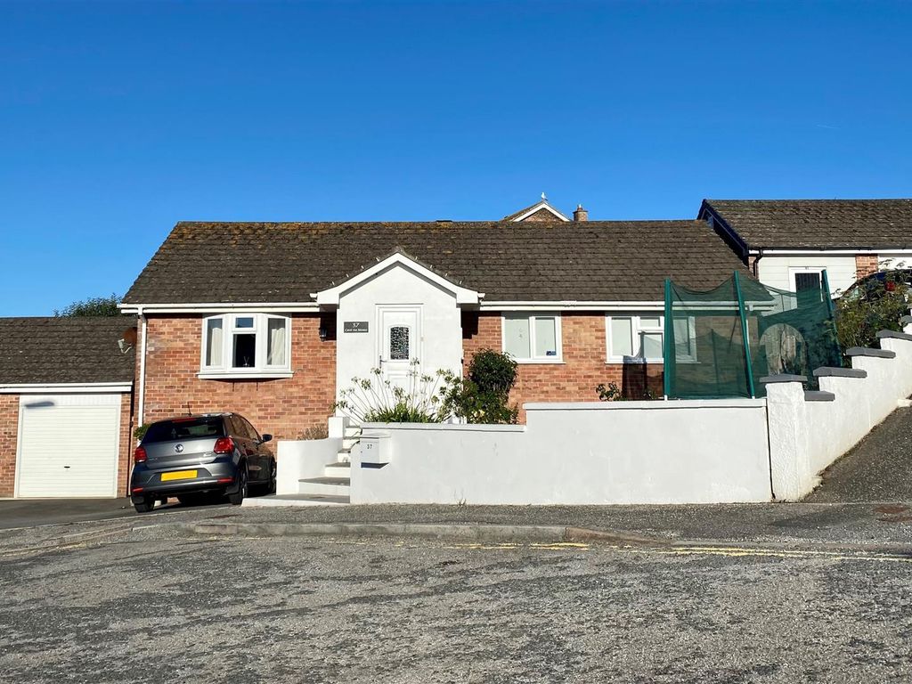 3 bed detached bungalow to rent in Penmere Drive, Newquay TR7 Zoopla