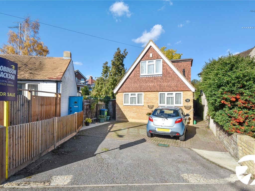 2 bed detached house for sale in Lower Road, Hextable BR8, £400,000