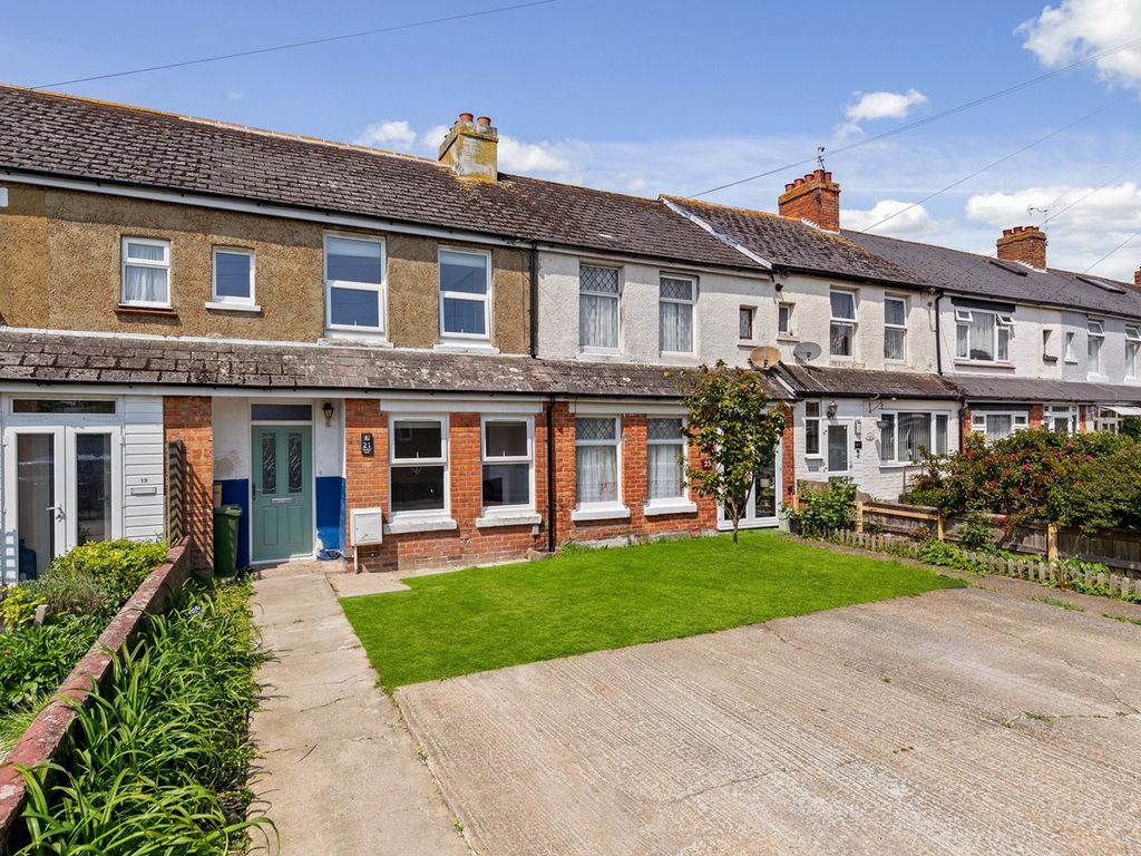 2 bed terraced house for sale in Heritage Road, Folkestone CT20, £