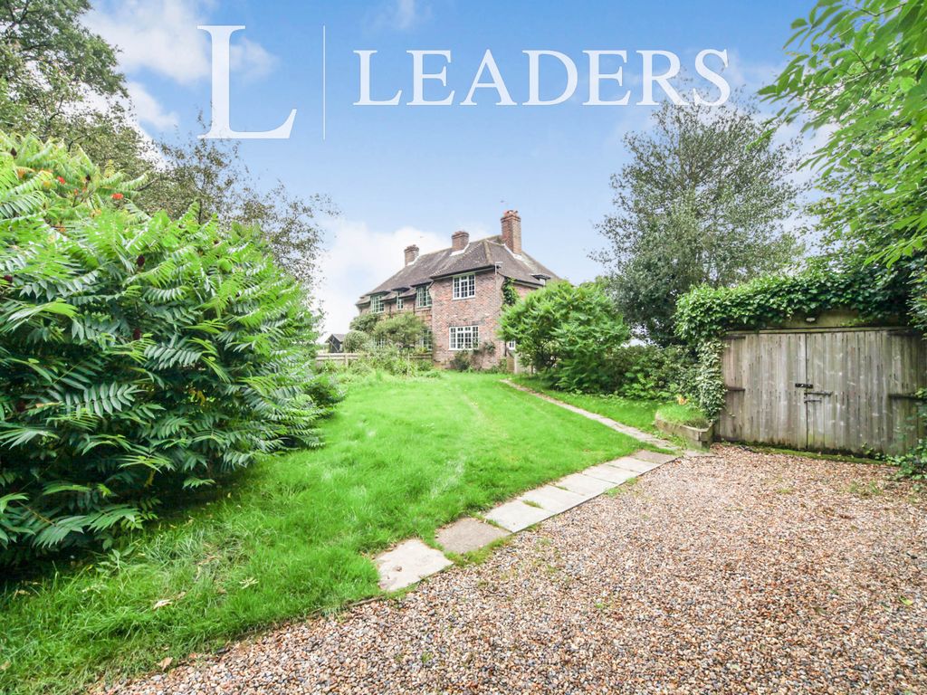 3 bed cottage to rent in Northchurch Common, Berkhamsted HP4, £1,950