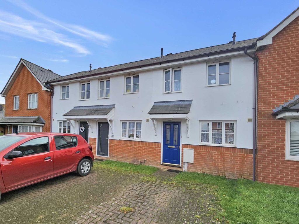 2 bed terraced house for sale in Laurel Way, Chartham CT4, £255,000