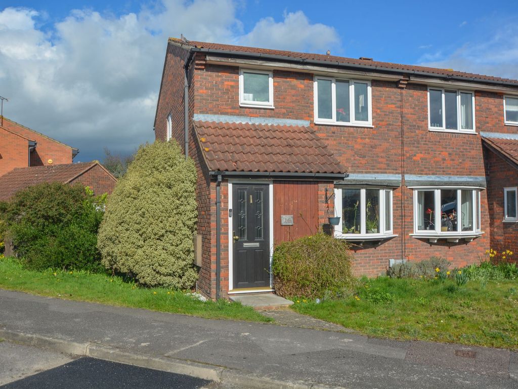 3 bed semidetached house for sale in Tamar Way, Wokingham RG41 Zoopla