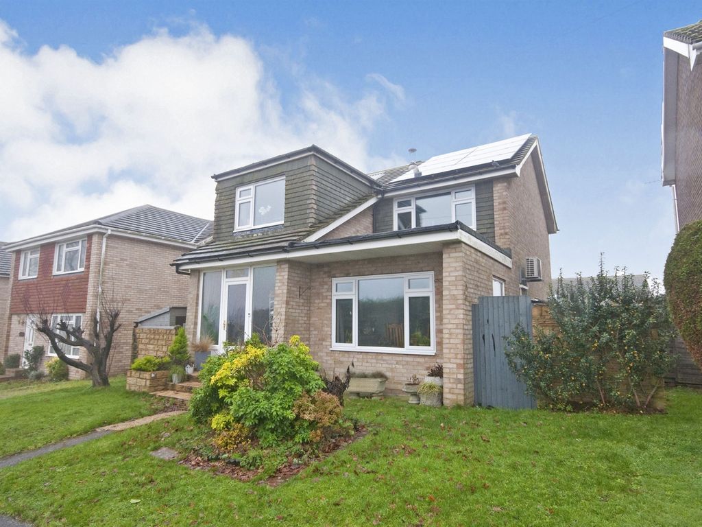 4 bed detached house for sale in Hillside Road, Hastings TN34 Zoopla