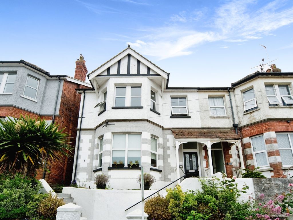 3 bed flat for sale in Sedgewick Road, BexhillOnSea TN40, £210,000