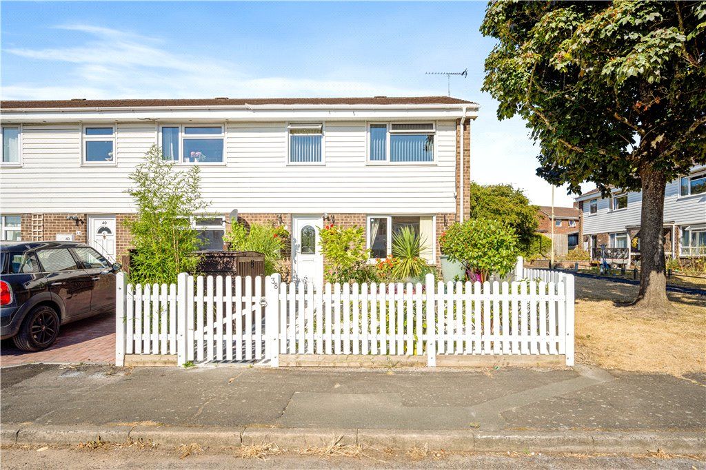 3 bed end terrace house for sale in Ganger Road, Romsey, Hampshire SO51