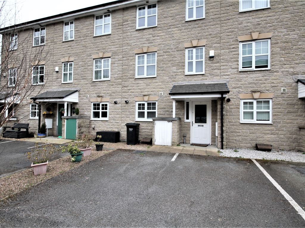 4 bed town house for sale in Stonemere Avenue, Todmorden OL14 Zoopla