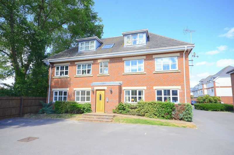 2 bed flat to rent in Egerton Gardens, Bournemouth BH8 Zoopla