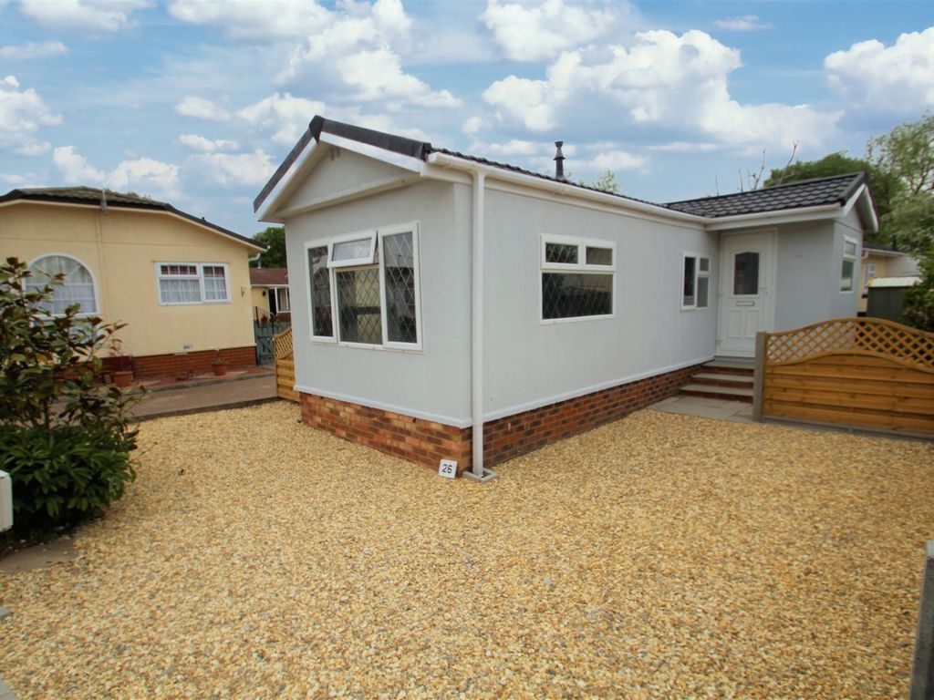 Mayfield Caravan Park, Thorney Mill Road, West Drayton UB7  