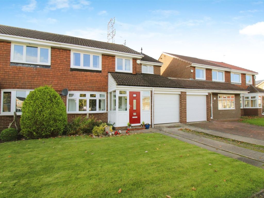 5 bed property for sale in Caraway Walk, South Shields NE34, £325,000